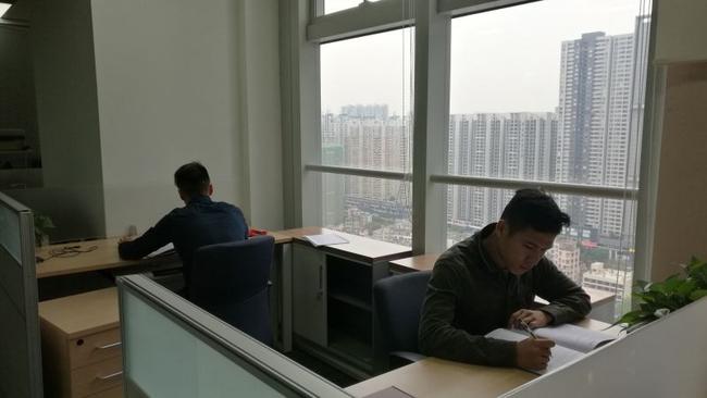 广州恒大两内讧球员被足协禁赛10个月 各罚20万