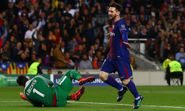 欧冠-苏亚雷斯破荒 巴萨笑纳两乌龙4-1轻取罗马