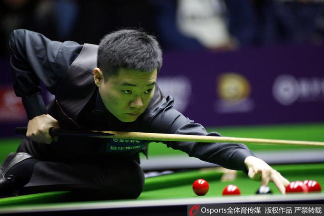 斯诺克国锦赛丁俊晖状态回暖 6-4赵心童晋级16强
