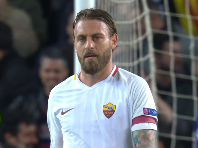 欧冠-苏亚雷斯破荒 巴萨笑纳两乌龙4-1轻取罗马