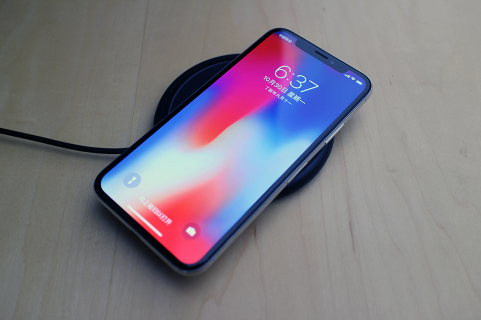 首发iPhone X上手体验:Face ID和全面屏好用吗?