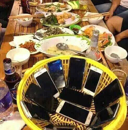 搞笑:哎呀,眼看就要到终点了,结果还誓静枝亏一篑了,不过看着好可爱
