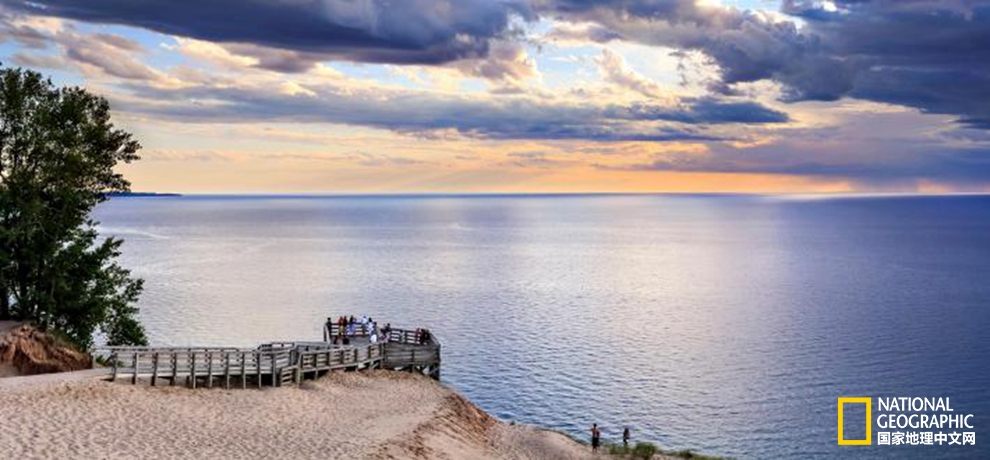 【转】全世界最美的21片沙滩