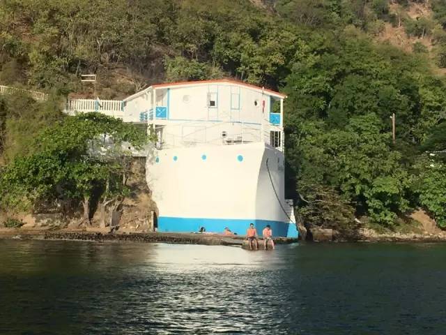 【转】这个国家把最美的颜色都穿在了身上!你想跟谁去?