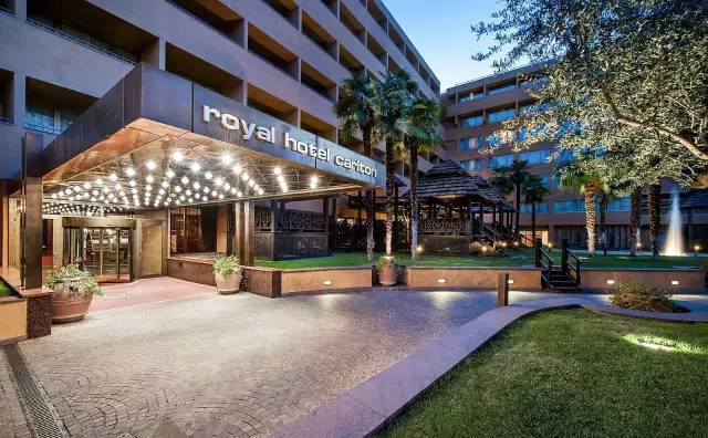 【转】这个国家把最美的颜色都穿在了身上!你想跟谁去?