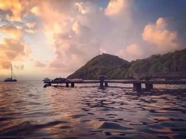 【转】这个国家把最美的颜色都穿在了身上!你想跟谁去?