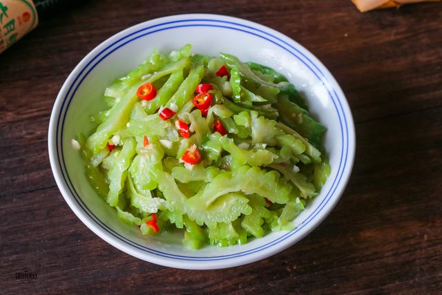 明日小满,吃鸡鸭鱼肉都不如吃此瓜,清热解暑,越吃越瘦