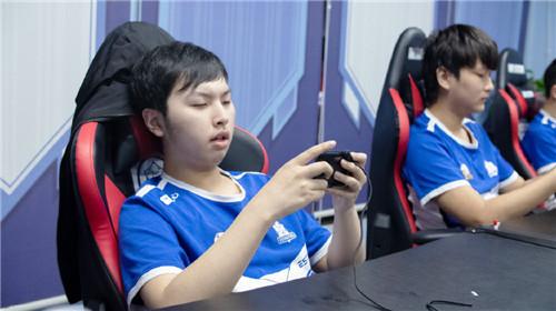 王者荣耀:终究不是estar的“菜”!Alan会“离家出走”么?