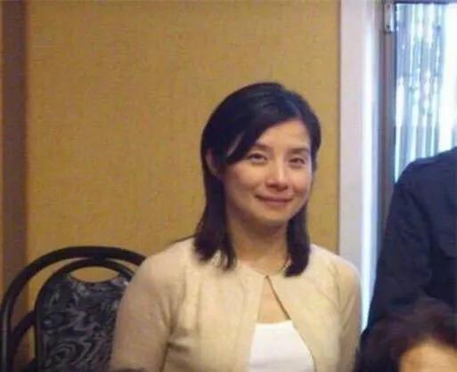 27年后《鬼丈夫》演员现状,女主岳翎成路人,两位配角十分活跃