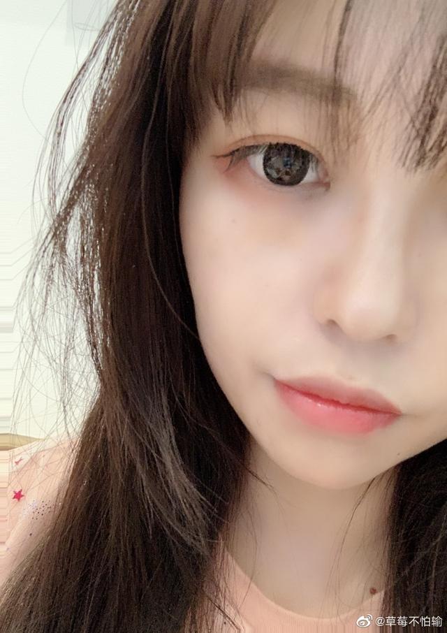 王者荣耀女主播被欺负哭,高端排位演员,合起伙来一起搞她