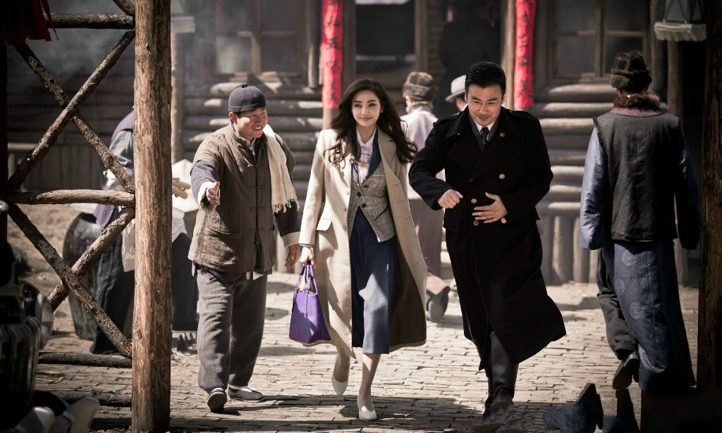 暑期档开盘,湖南台东方台正面刚,《二十不惑》对战《三十而已》