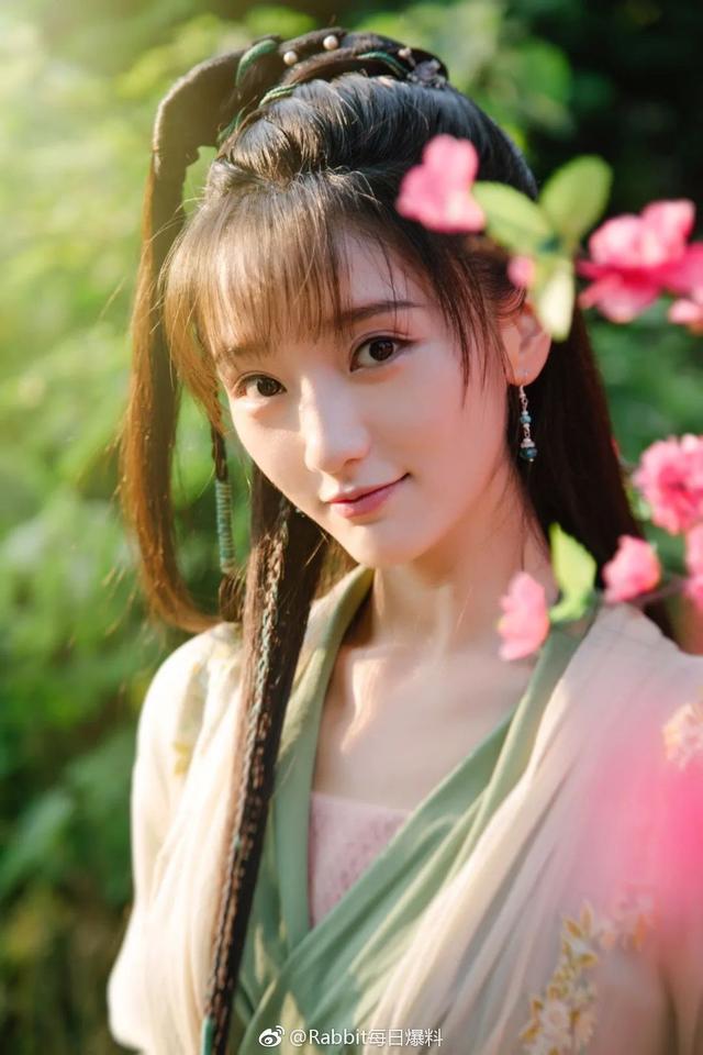 19版白娘子五美女魅力:鞠婧祎最靓?肖燕赵樱子惊艳