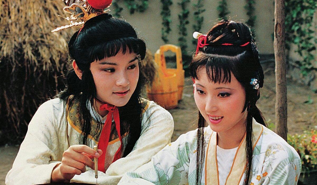 贾宝玉用什么方式担起他的责任?他和贾迎春有一比?