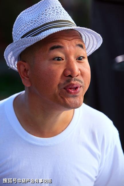 《乡村爱情13》刘能换人?唐军在直播中透露,王小利和师傅对着干