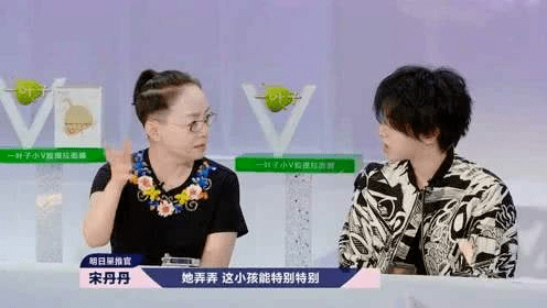 60岁退休,经典无数,她的作品你一定看过!