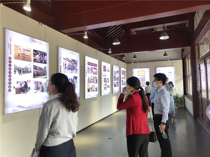 淮安市举办《周恩来与人民防空》专题图片展