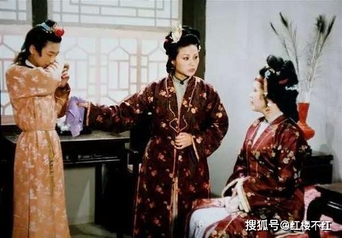 赵姨娘愚蠢无能,贾政却对她情有独钟,是贪恋赵姨娘的美貌吗?