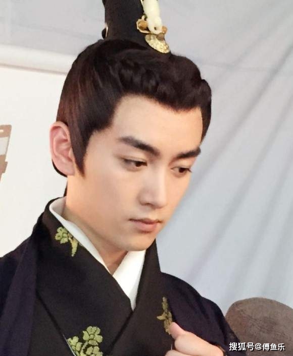 陈晓新剧又扑街,离开赵丽颖孙俪不带剧,新剧仝卓脸全线被换!