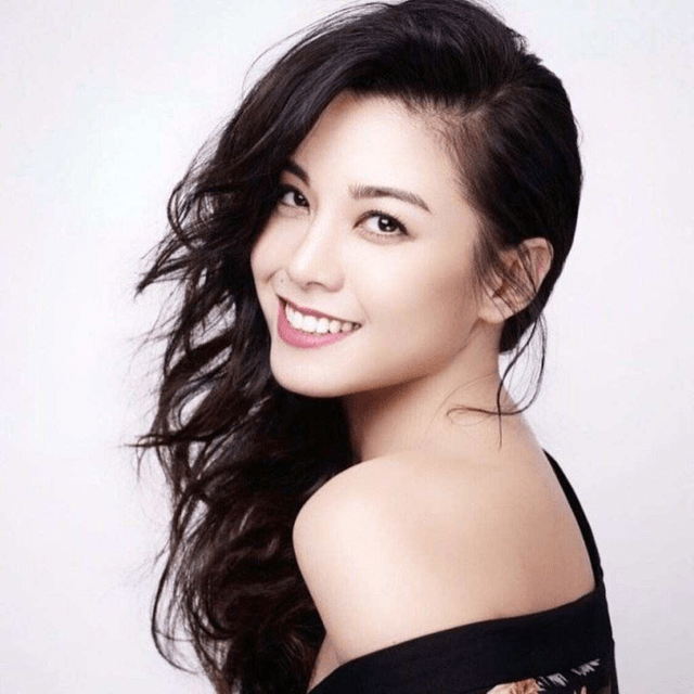 TVB前花旦豪门梦碎,刘恺威前任廖碧儿41岁被百亿富豪退婚,素颜乘公交