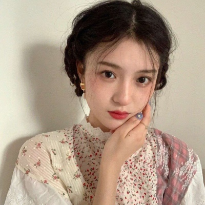 情商高,但不会因此拍他人马屁的星座,个性太强,学不来低声下气