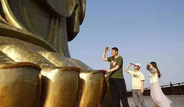 中国首个即将“倒闭”的超级大佛,花巨资12亿建成,如今游客稀少