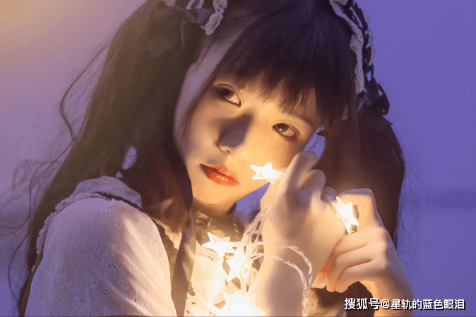 上得厅堂下得厨房的星座女,品得了红酒,吃得下路边摊,雅俗共赏