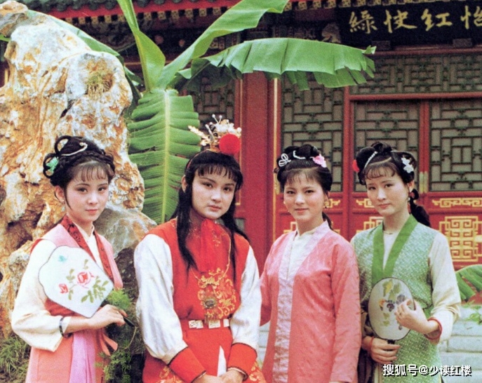 贾宝玉身边这个不起眼的小丫鬟,才是怡红院里最有远见的人