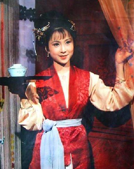 有钱人的压力比穷人大,不如意事常有,秦可卿等人因此夭亡