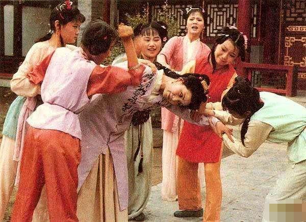 《红楼梦》里,最冤枉的女孩子是谁?凶手有哪些人?