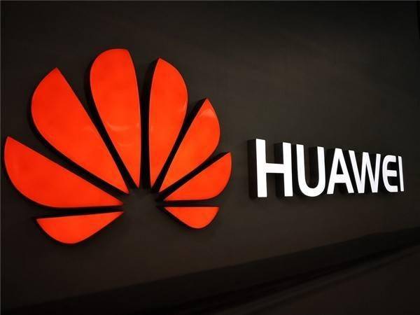 麒麟9000全球首发!Mate 40系列手机曝光:长这样