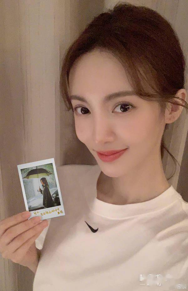 正面掰头皓衣行和撒野,提前押宝明年双女主101爆款CP!还没买房的抓紧了