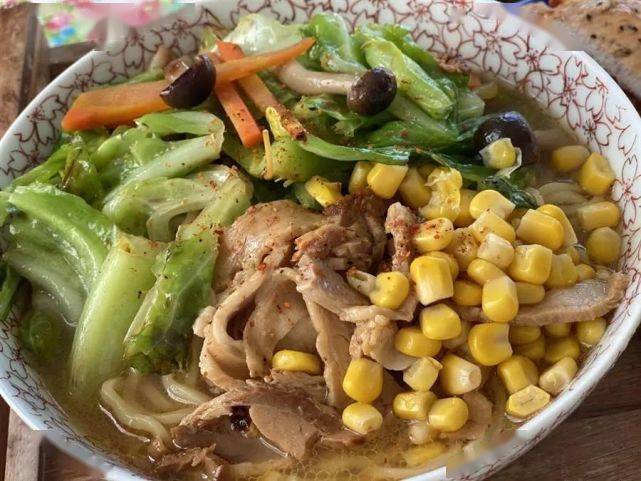 46岁林志玲撞脸萧蔷,苹果肌高耸脸颊圆润,手术后状态不佳?