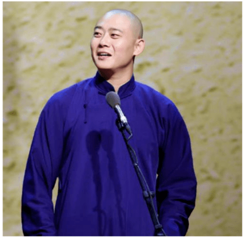 他是德云社最高学历的徒弟,掌管德云社财务,敢说郭德纲护犊子