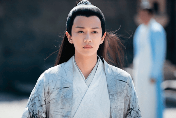 艺人新媒体指数top5,迪丽热巴登顶,肖战王一博分列四五位