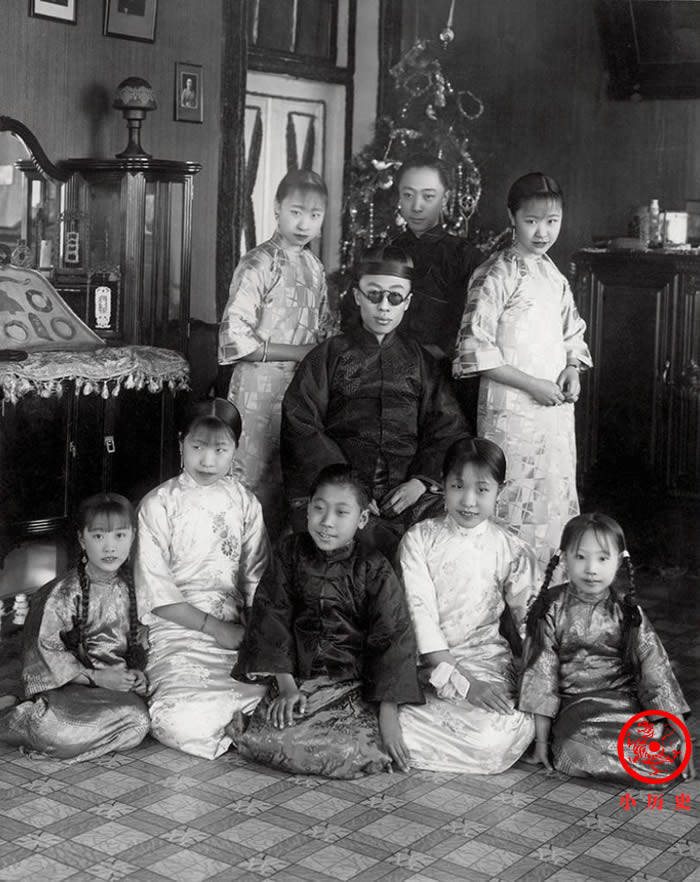 老照片记录溥仪的原生家庭,妹妹很有气质