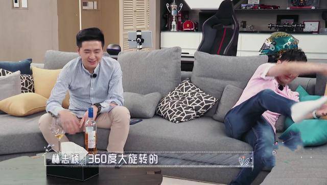 林志颖向弟弟吐槽陈若仪睡觉呼噜声大,睡姿霸道多样,毫无求生欲