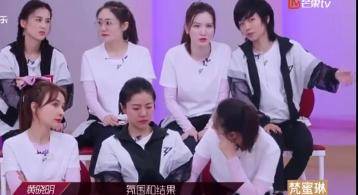 秦昊爱哭是被伊能静传染,她在《乘风破浪的姐姐》惹哭好多女嘉宾