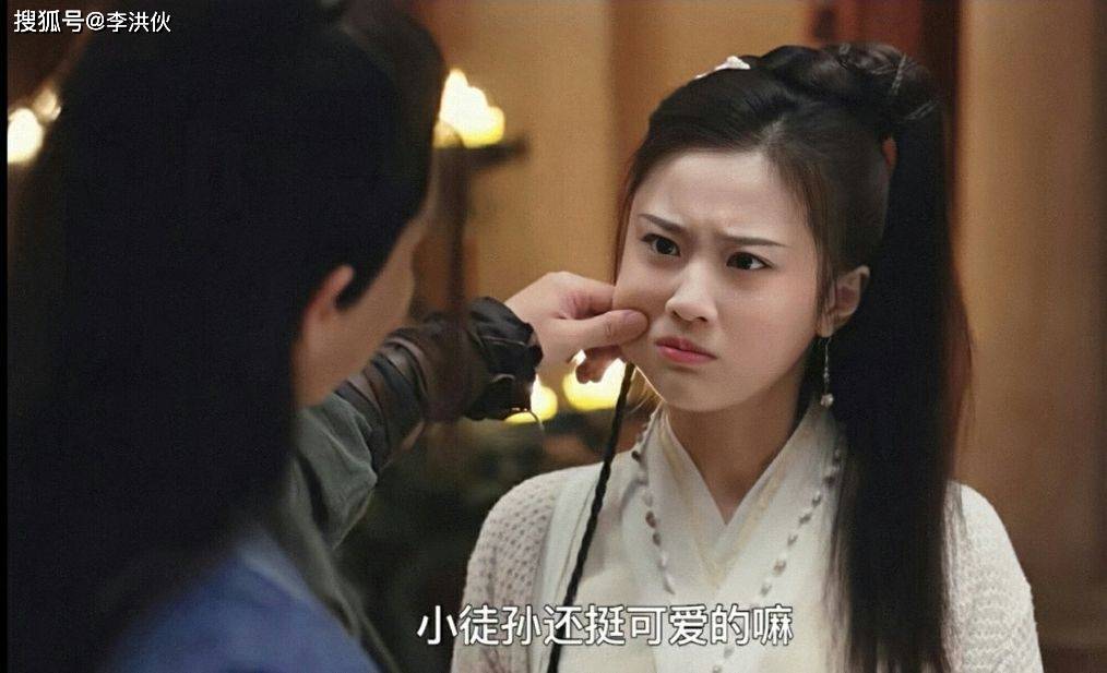 《暮白首》虽剧情错乱,任嘉伦张慧雯CP感强,男女主开启倍速恋爱