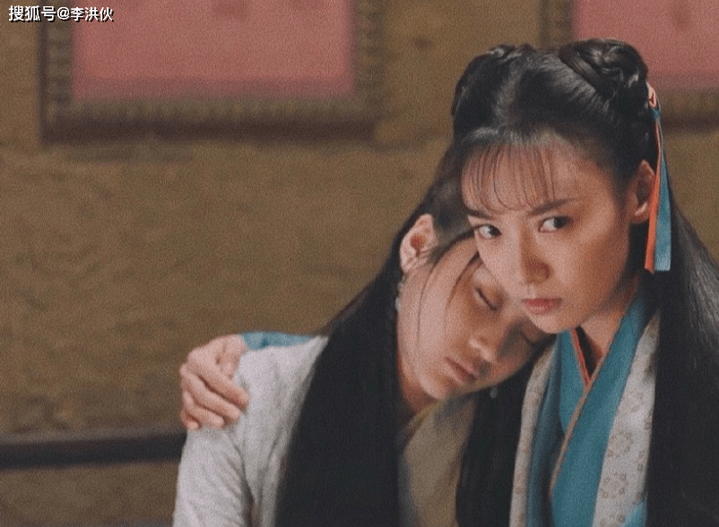 《暮白首》虽剧情错乱,任嘉伦张慧雯CP感强,男女主开启倍速恋爱
