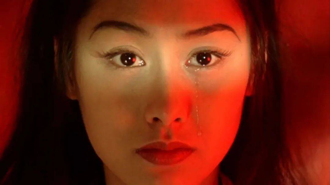 《大话西游》25年过去,莫文蔚成立厂牌登春晚,朱茵跑去演恐怖片