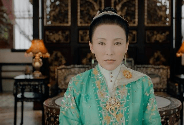《小娘惹》剧情太虐,凄美的让人落泪,多少人想给编剧寄刀片?