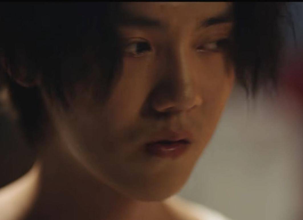 《穿越火线》剧情有点弱,穿越有点扯,鹿晗毫无偶像包袱拼演技