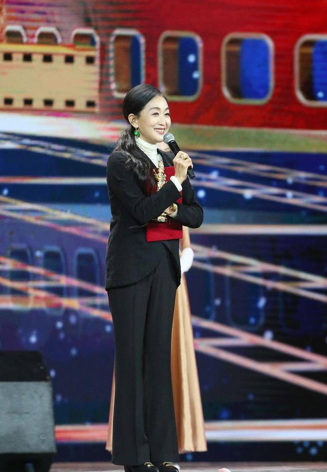 陈瑾:张艺谋、冯小刚、陈道明邀她演戏,年近60至今未婚