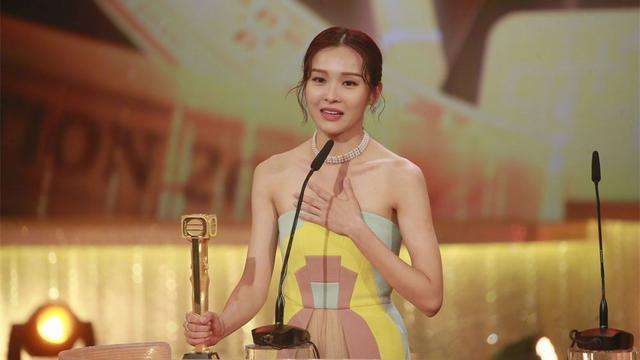 李佳芯惨遭TVB幕后人员欺负,被封杀没地位,揶揄她是十蚊鸡视后