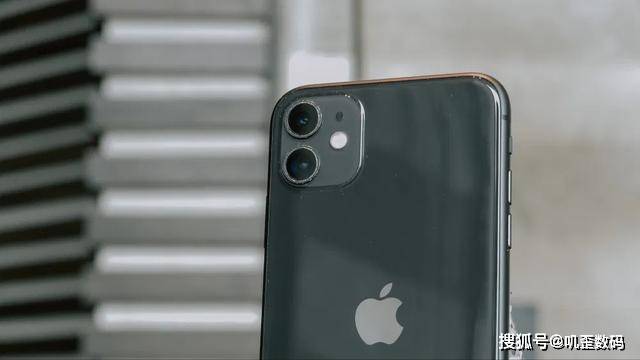 为iPhone 12让路,iPhone 11全力加速退场,现已跌至“冰点价”