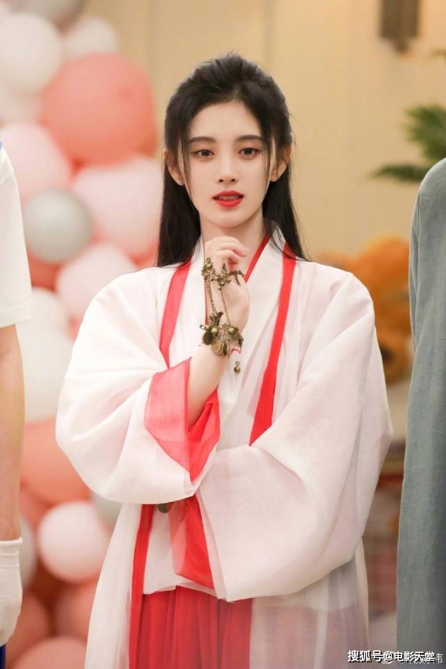 鞠婧祎、鹿晗被批“偶像包袱重”,没想到他也上榜了