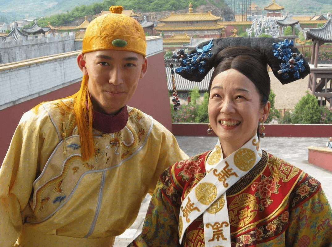 光绪驾崩后,慈禧为何选了载沣的儿子继承大统,却没有选载沣呢?