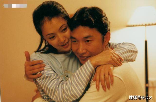 “张世豪”与豪嫂时隔十八年再同框!却被嘲“一部剧吃一辈子”?