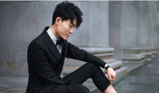 韩信天花板就这?心态撞车寂然未战先怂,选辅助却依然被制裁