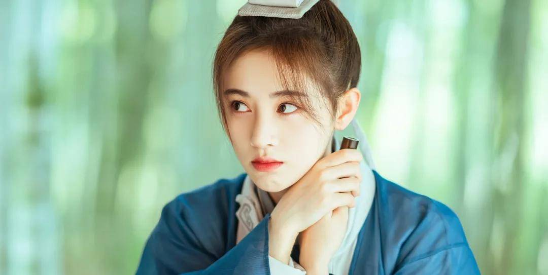 四千年美女又带来新剧,刚开播就登顶热度榜第一